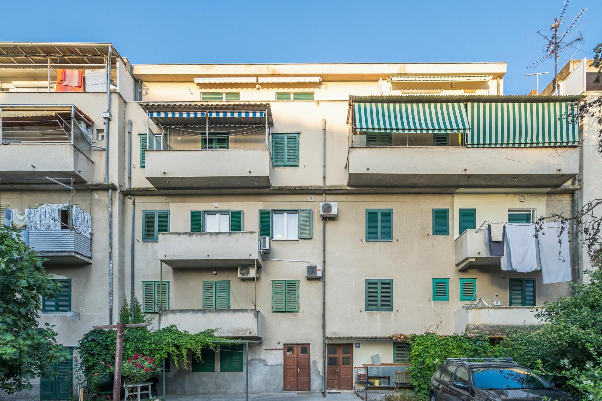Studio Apartments Marcel Split Exterior foto